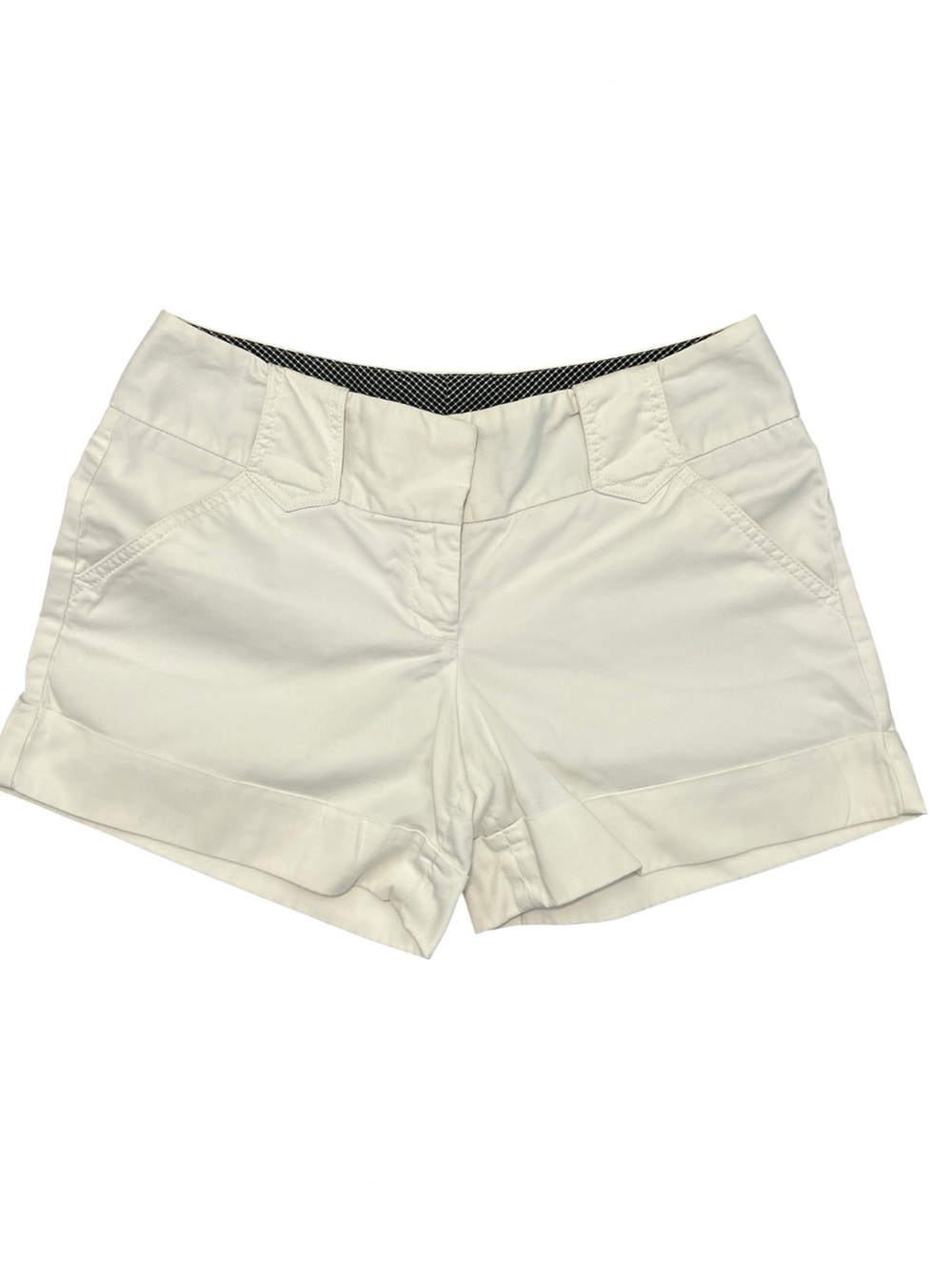 Express Design Studio White Cuffed Shorts Women’s Size 6 Mid Rise Stretch